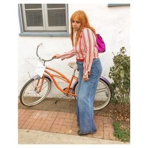 Meet your Posher, Nadine